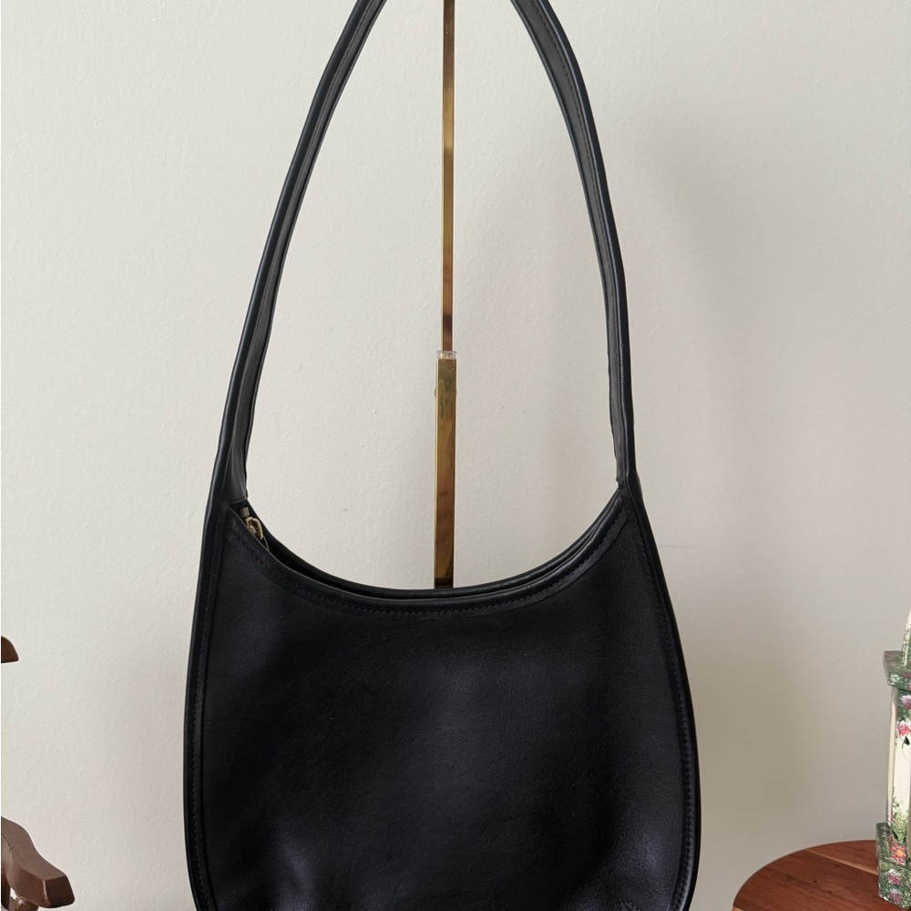 Vintage Coach Ergo 9020 in Black - Picture 2 of 9